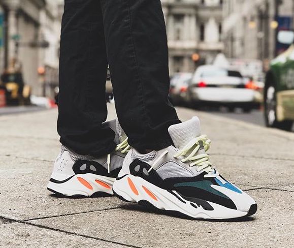 taille yeezy 700